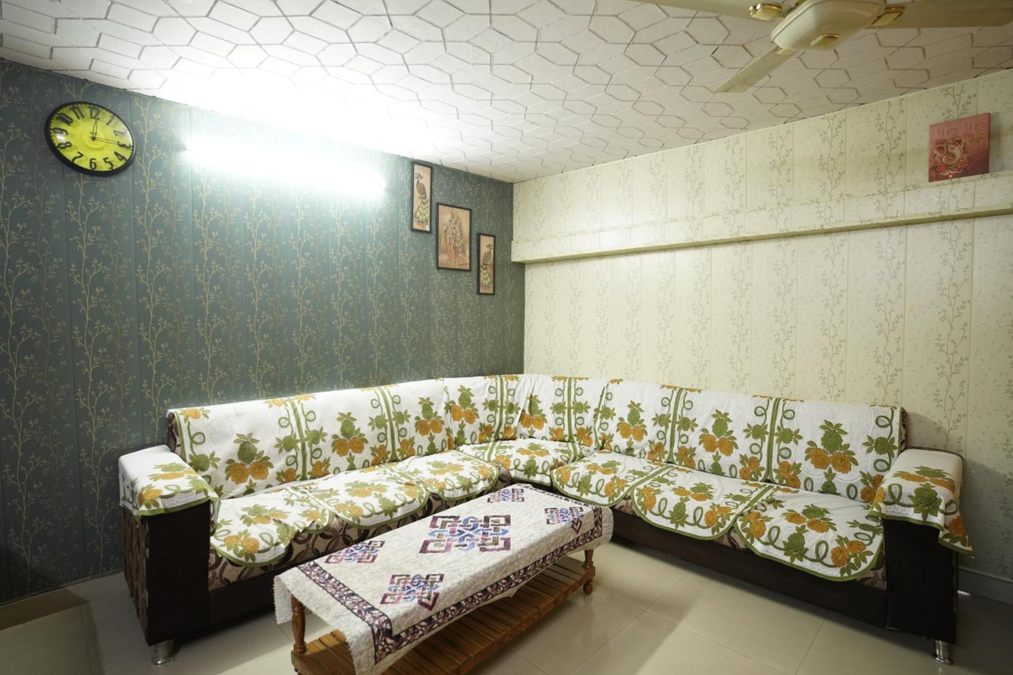 Kashi Dham Homestay Varanasi Exterior photo